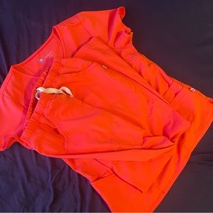 Urbane brand scrub set